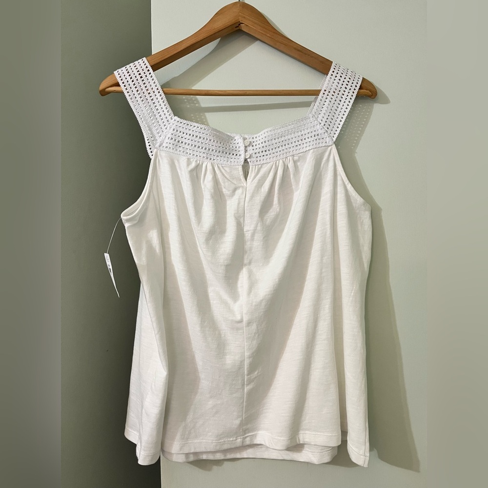 NWT OLD NAVY 💯 cotton sleeveless top with polyester lace knit straps women’s L